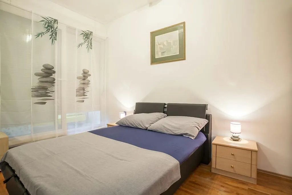 Apartmán Delfin Split 0*,  Chorvatsko